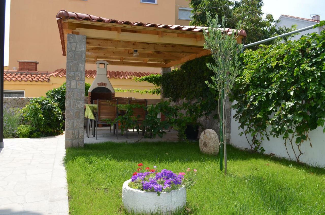 Apartments Fran I Baška Esterno foto